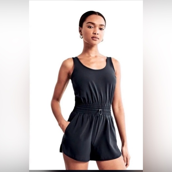 Abercrombie & Fitch Other - Abercrombie & Fitch Athletic Romper Size L